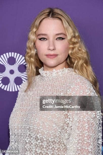 4,018 Haley Bennett Pictures Stock Photos and High。